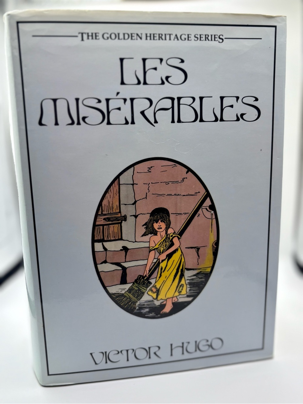Les Misérables by Victor Hugo Hardcover Slipcase Golden Heritage Series Vintage